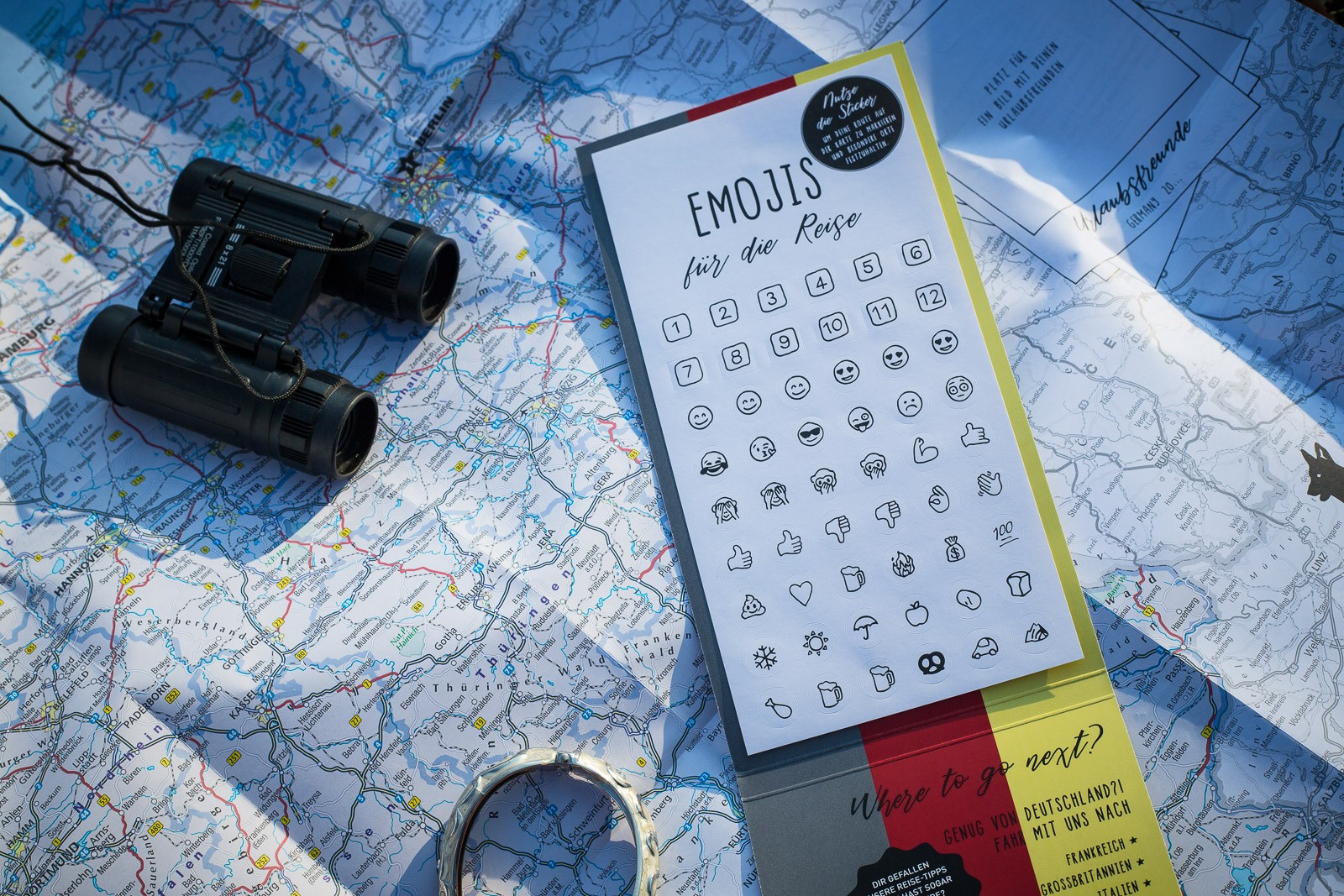 Guide me - Landkarte, Reiseführer und Poster in einem